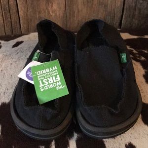 Brand New Youth Sanuk Slip on shoes